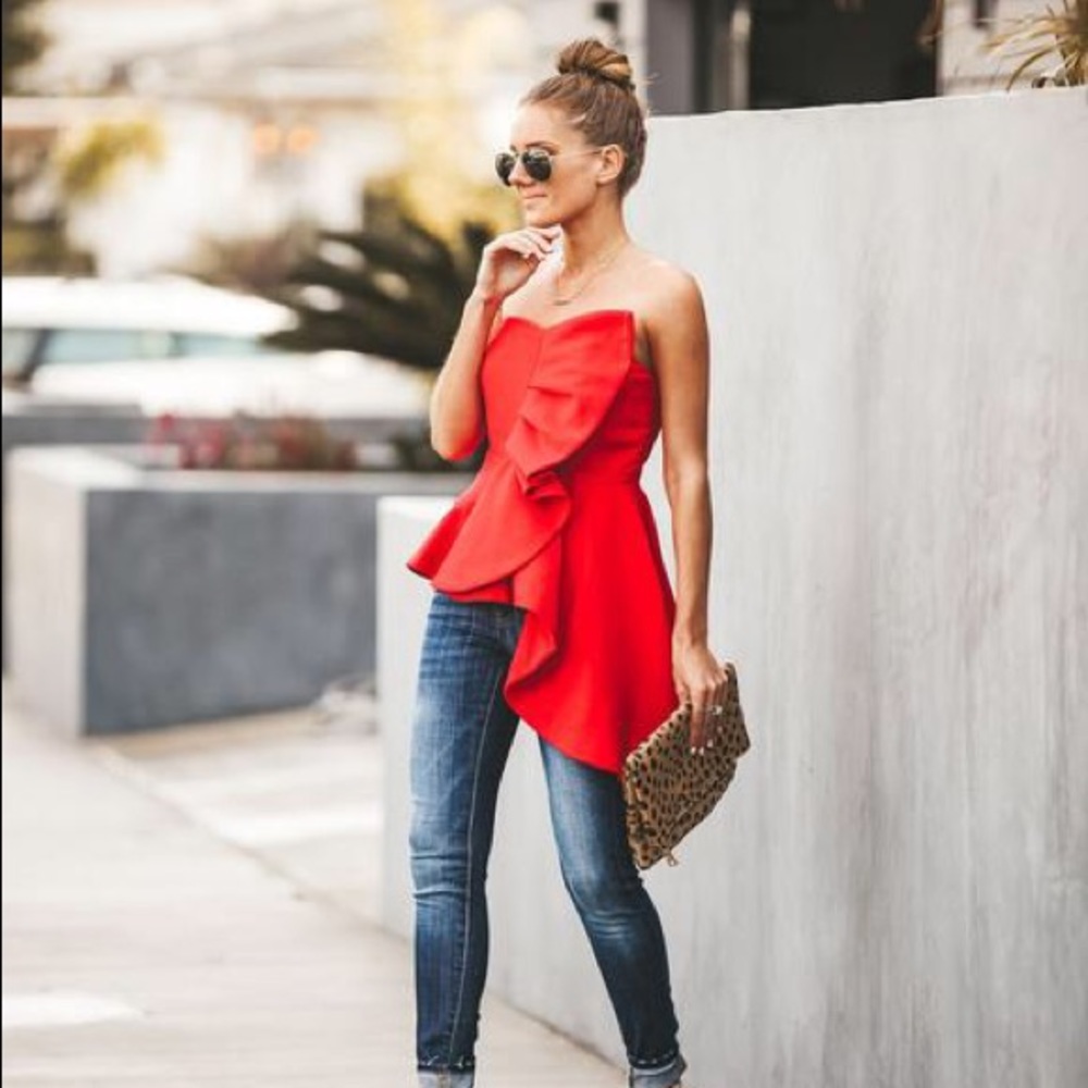 Strapless Statement Top In Red - Picture 6 of 8